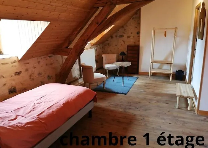 La Longere Du Plessis Mornay, 30 Min Du Puy Du Fo, Wifi, Parking, Jardin