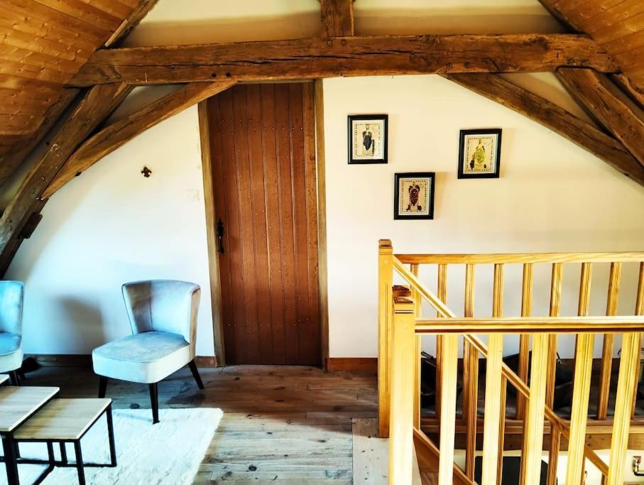 La Longere Du Plessis Mornay, 30 Min Du Puy Du Fo, Wifi, Parking, Jardin
